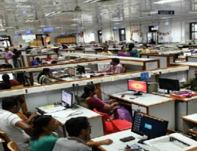 జనవరి 1 నుంచి భారీగా పెరగనున్న ప్రభుత్వ ఉద్యోగుల జీతాలు