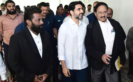 ‘సాక్షి’పై పరువు నష్టం కేసు.. విశాఖ కోర్టుకు హాజరైన మంత్రి లోకేశ్‌