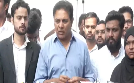 కాంగ్రెస్‌ ప్రభుత్వం సీరియల్‌ స్నాచర్‌గా వ్యవహరిస్తోంది: కేటీఆర్‌