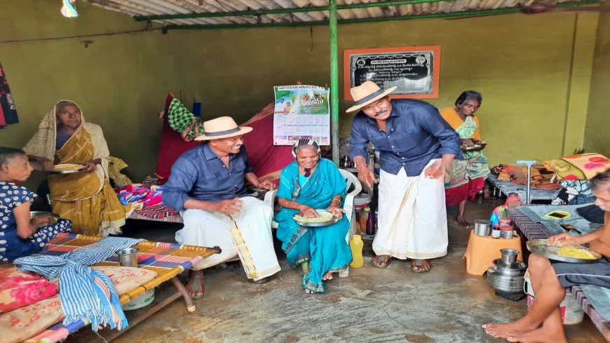 'వృద్ధులతో గడపడం సంతోషంగా ఉంది' - కారంచేడులో రామ్​-లక్ష్మణ్​ల సందడి